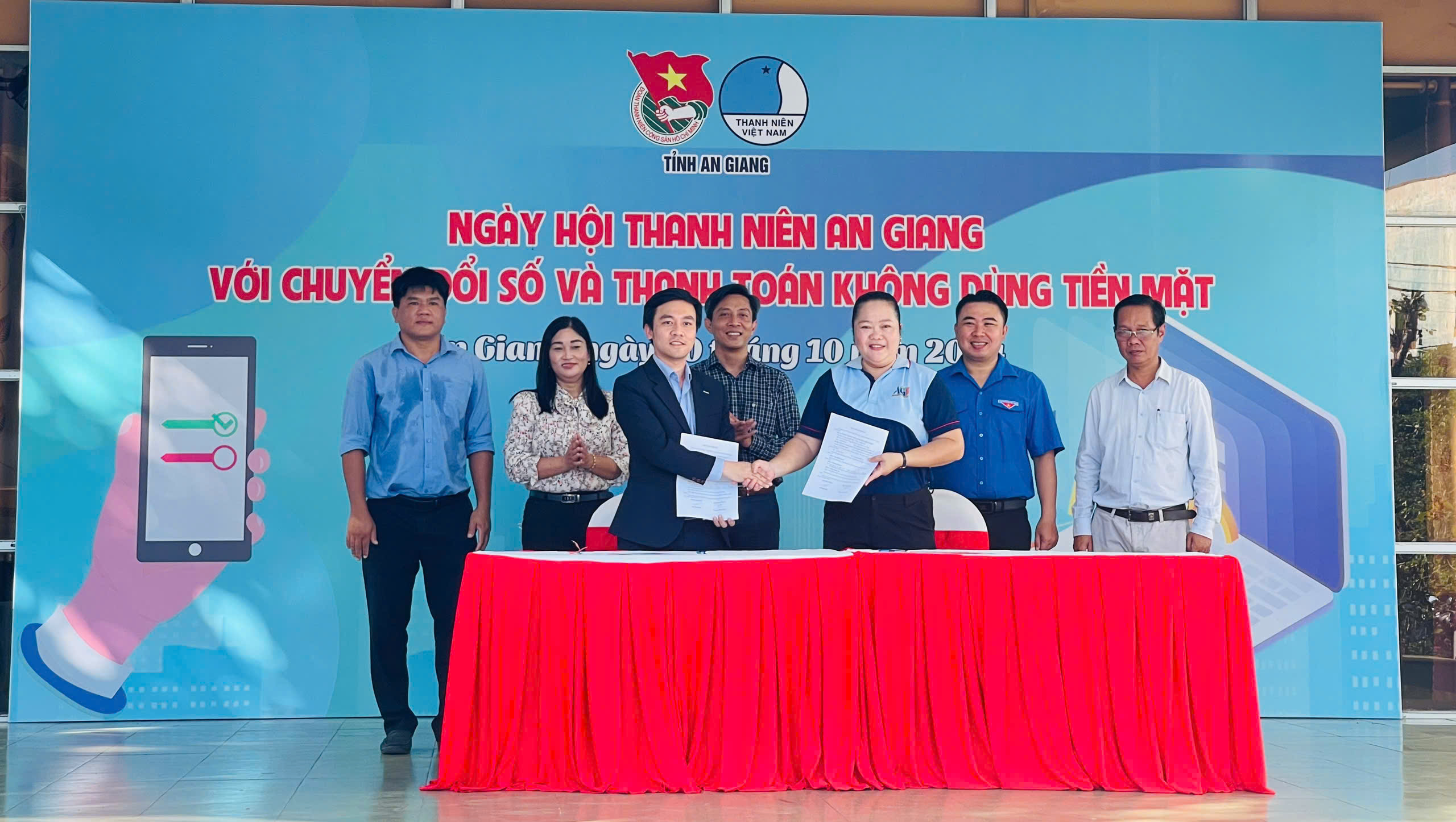 Hành Trình Chuyển Đổi Số: Nhà Cái Cá Cược Uy Tín 【King88 Vina】 Chung Tay Cùng Thanh Niên Thay Đổi Tương Lai