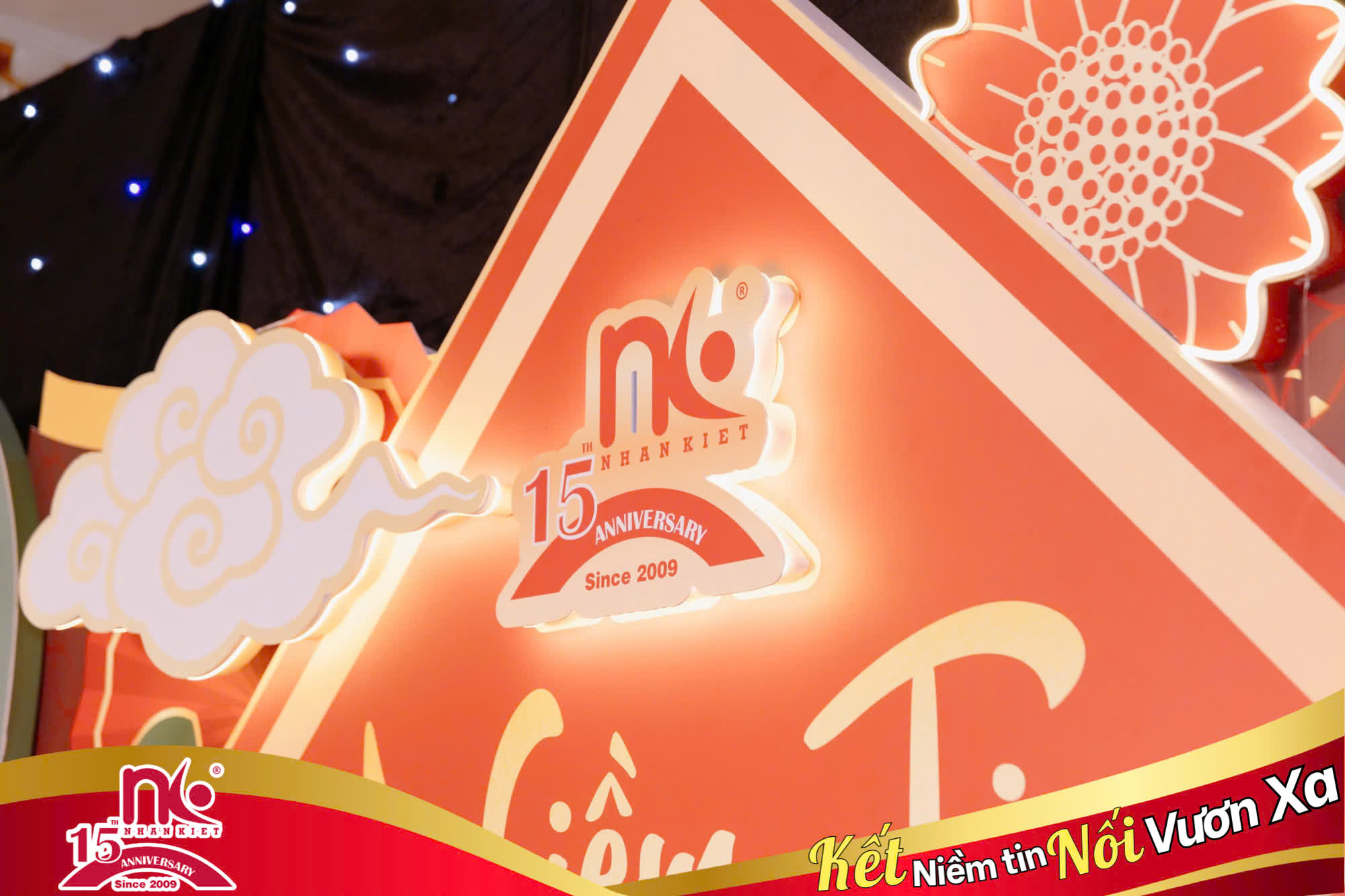 Nhà cái 88 King88 15 NĂM HÀNH TRÌNH: KẾT NIỀM TIN – NỐI VƯƠN XA