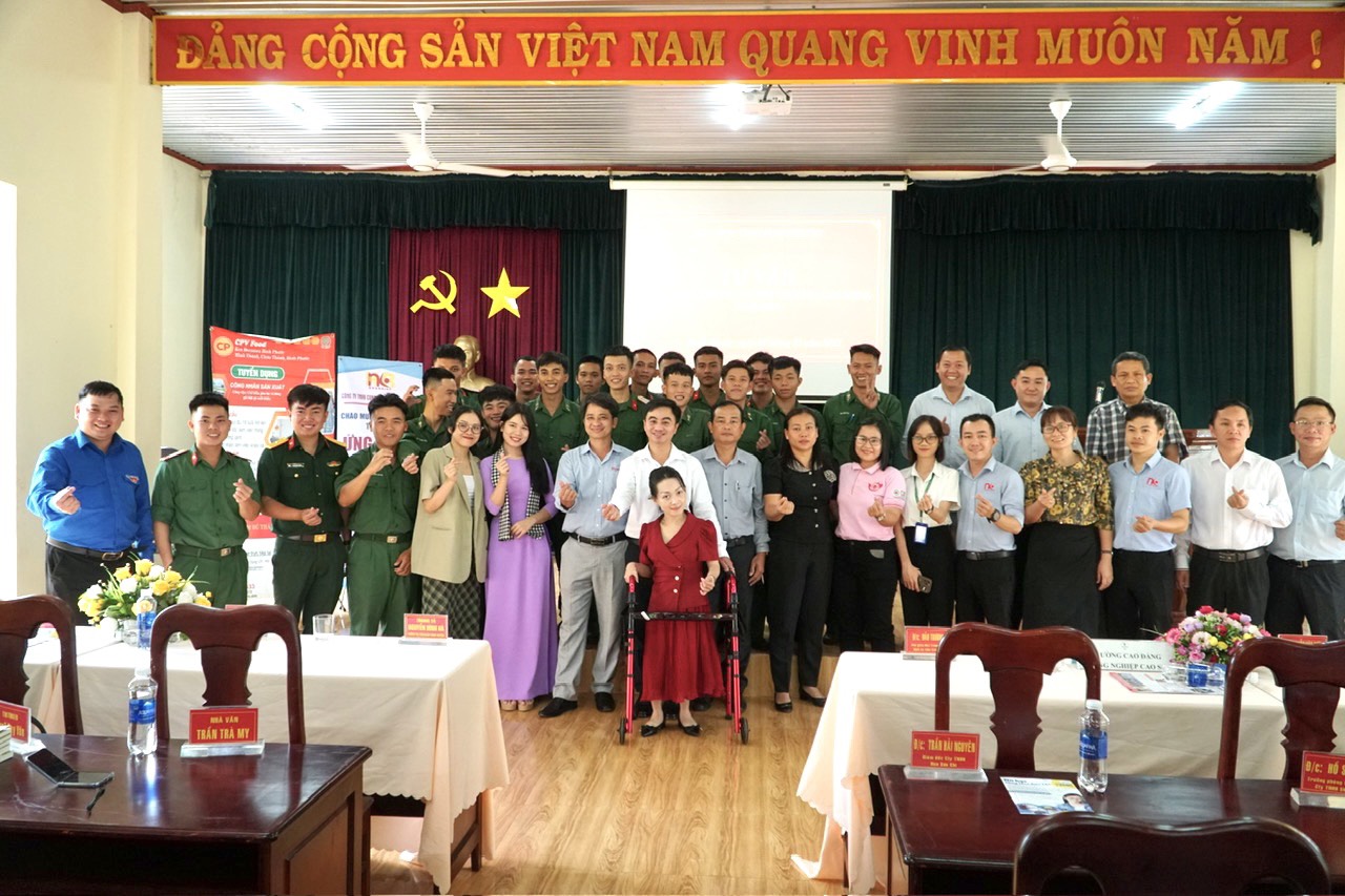 Kinh88 Là Một Trang Web Cá Cược Trực Tuyến Hoàn Toàn Hợp Pháp THAM GIA HƯỚNG NGHIỆP CHO CÁC HẠ SĨ QUAN, CHIẾN SĨ CHUẨN BỊ XUẤT NGŨ NĂM 2024 TRÊN ĐỊA BÀN TỈNH BÌNH PHƯỚC.