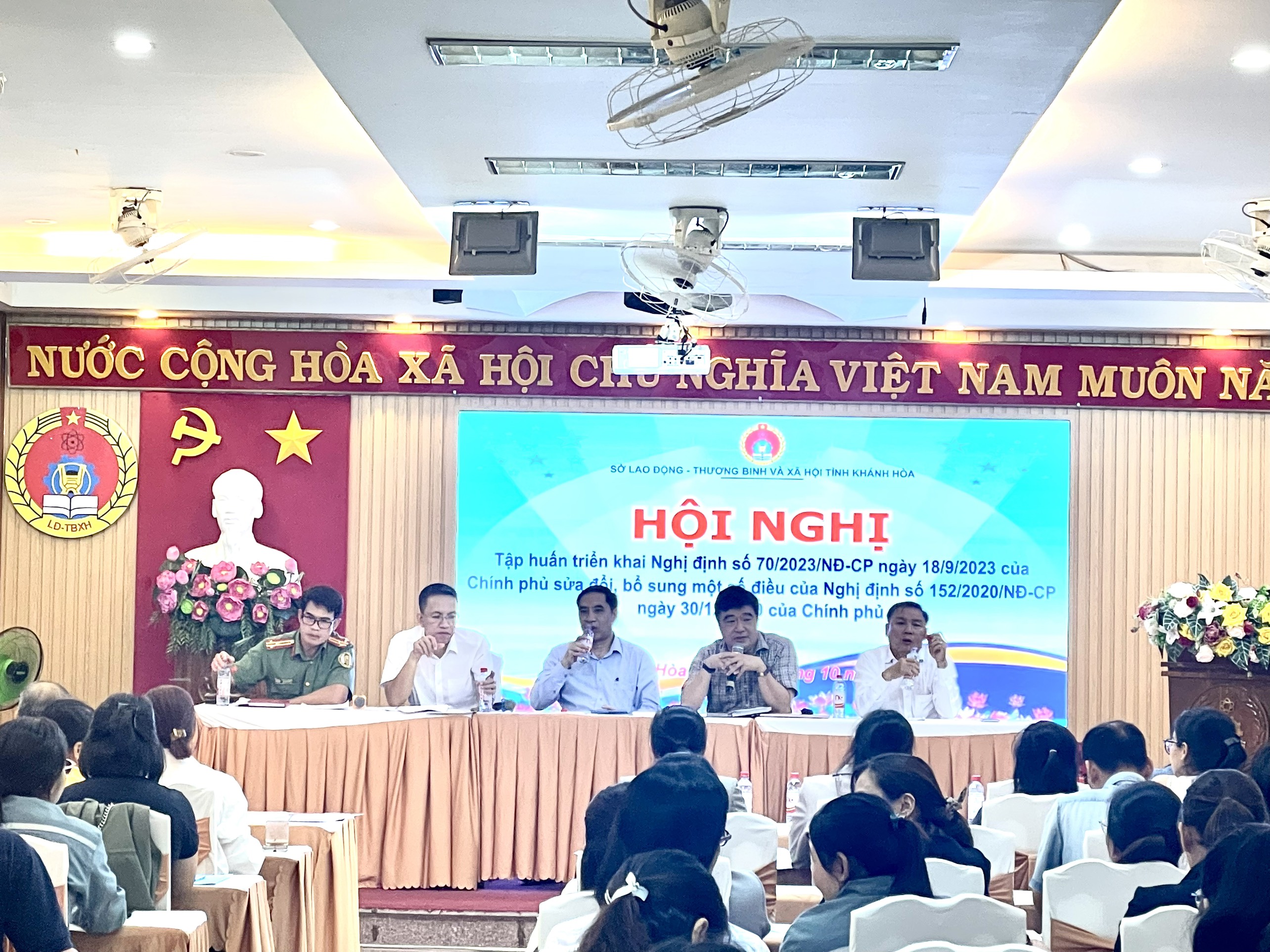 Nhà Cái Cá Cược Uy Tín 【King88 Vina】 tham gia Hội nghị triển khai Kinh88 là một trang web cá cược trực tuyến hoàn toàn hợp pháp 70/2023 về Trang Chủ Nhà Cái King88 Tặng 8.888K người nước ngoài Kinh 88 khuyến mãi hấp dẫn nhất tại Việt Nam của Cục Việc làm tại Khánh Hoà